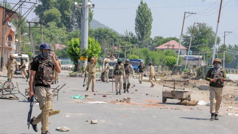 Kashmir burns with fire as Indian Military crush young Kashmiris under jeeps