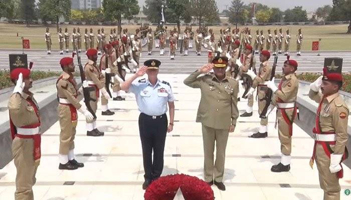 Australian Chief of Defence Forces lauds Pakistan Army role in war against terrorism