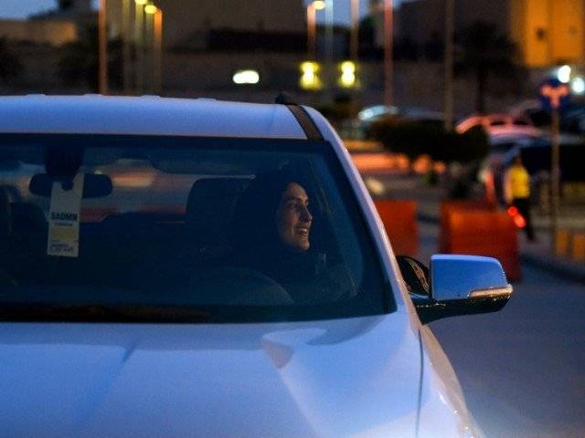 First Saudi women get driving licences