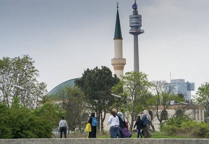 Austria to expel 60 Turkish funded Imams, shutdown 7 mosques