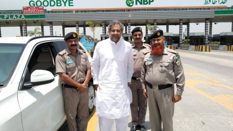 -Former PM Shahid Khaqan Abbasi challaned by Motorway Police