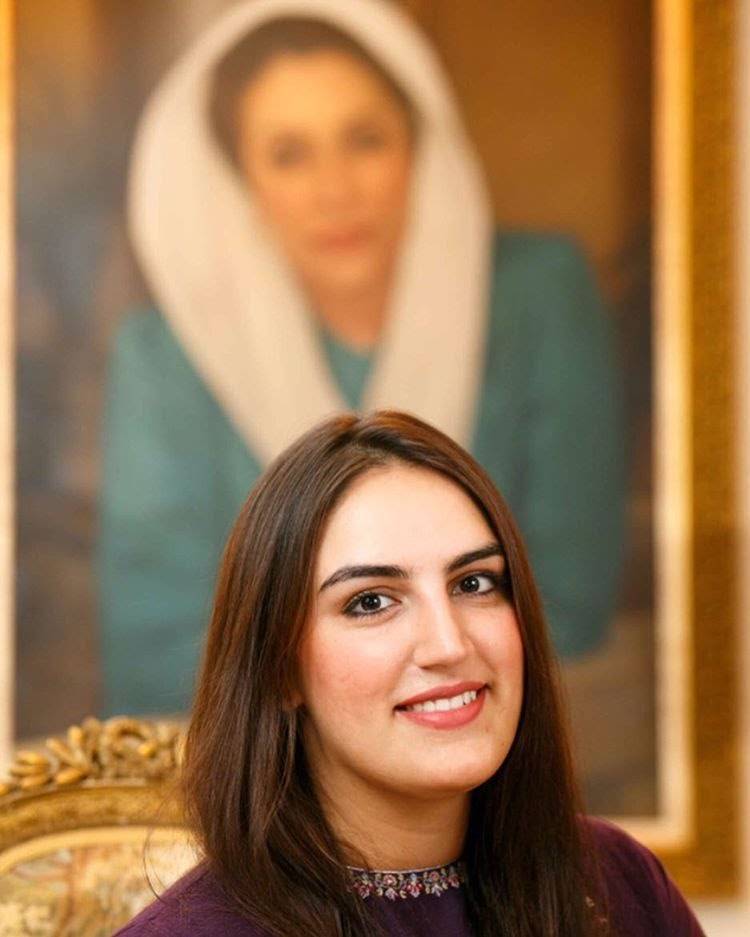 Bakhtawar Bhutto Zardari hits out at Imran Khan