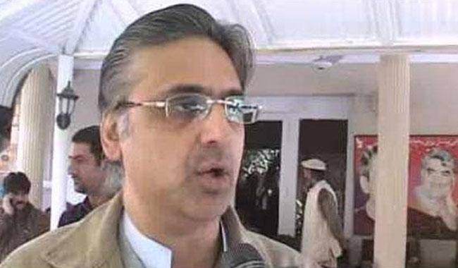 Haroon Bilour martyred in Peshawar blast: Family sources