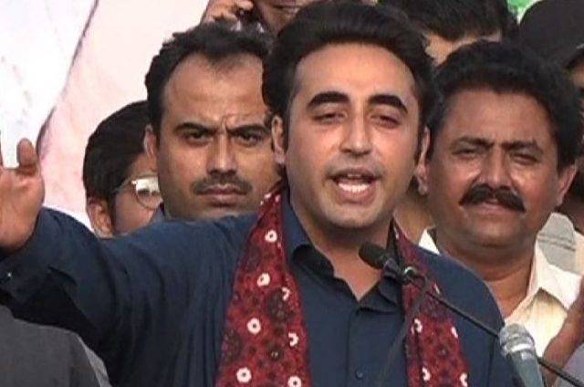 Bilawal Bhutto-Zardari votes in Larkana’s NA-200, condemns Quetta attack