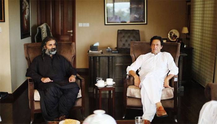 JWP Chief Shahzain Bugti announces support for PTI in meeting with Imran Khan