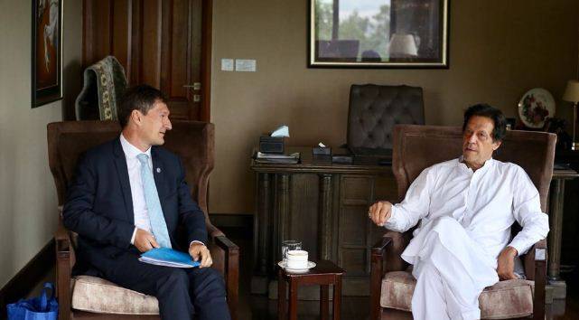 UNDP top official in Pakistan Neil Buhne meets PM designate Imran Khan