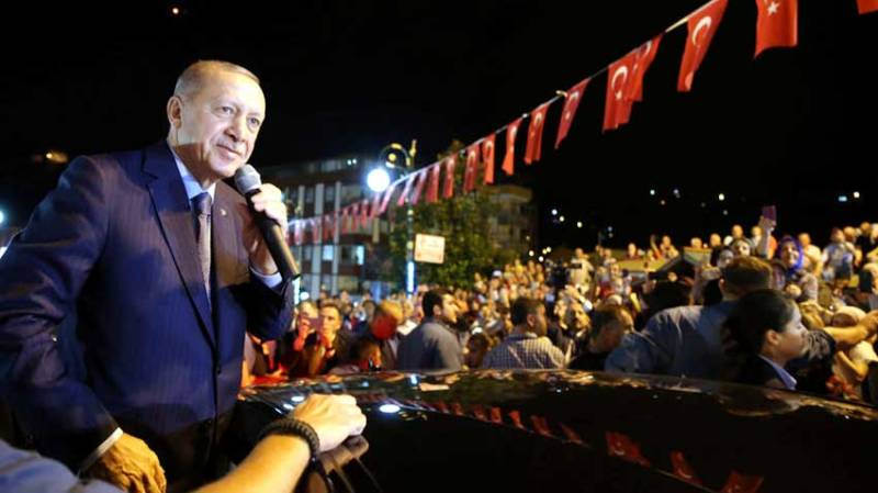 Erdogan says will defend Turkey against economic attacks