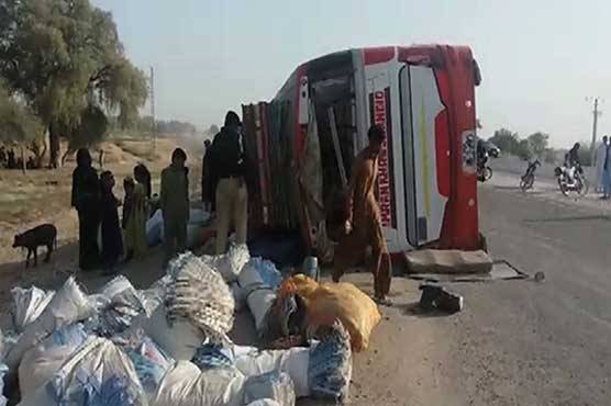 Four people killed in Sehwan road accident