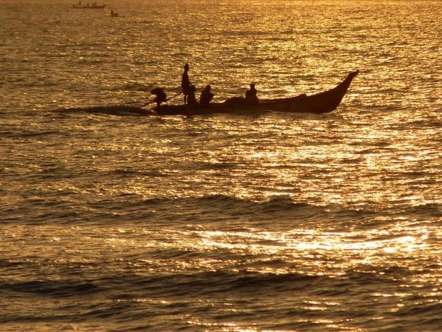 Pakistani fishermen along with boats arrested by Indian Coast Guards