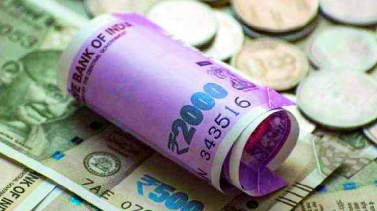 Indian Rupee hits life time low against US dollar