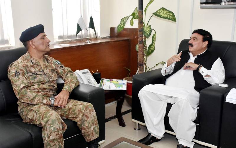 Railways to construct Quetta-Gwadar section & Quetta-Taftan section on modern lines: Rashid