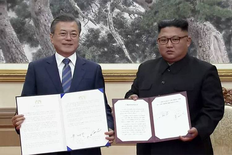 North, South Korea agree to denuclearize Korean peninsula