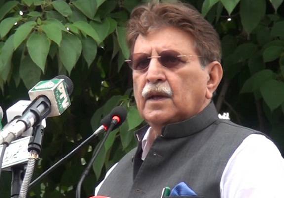PM AJK denounces Indian restrictions in IHK