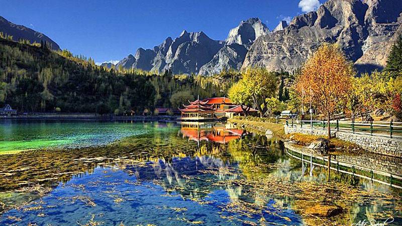 Around 1.798 million foreign tourists arrive in Pakistan to relish natural beauty