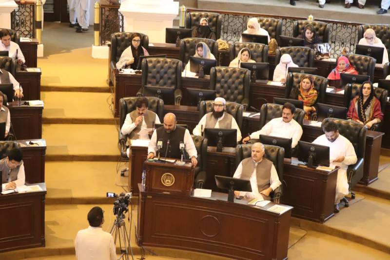 KP unveils Rs 648 bln tax free surplus budget for current fiscal year