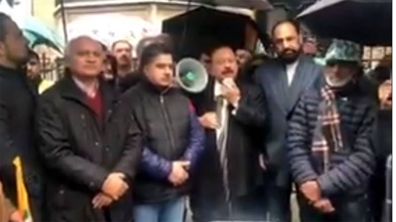 Kashmiris hold protest outside Indian Embassy in Belgium