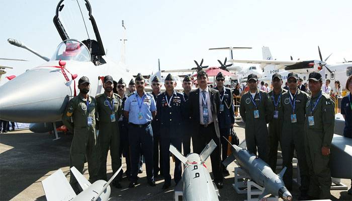 Pakistan pride JF 17 stunning performance at Zhuhai Airshow 2018 in China