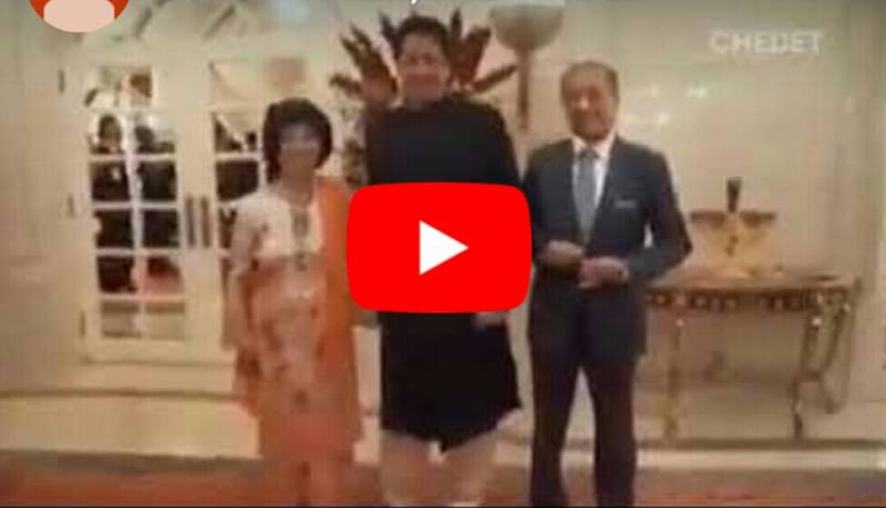 In a surprise, Malaysia’s first lady expressed desire to hold hand of Pakistani PM Imran Khan (VIDEO)