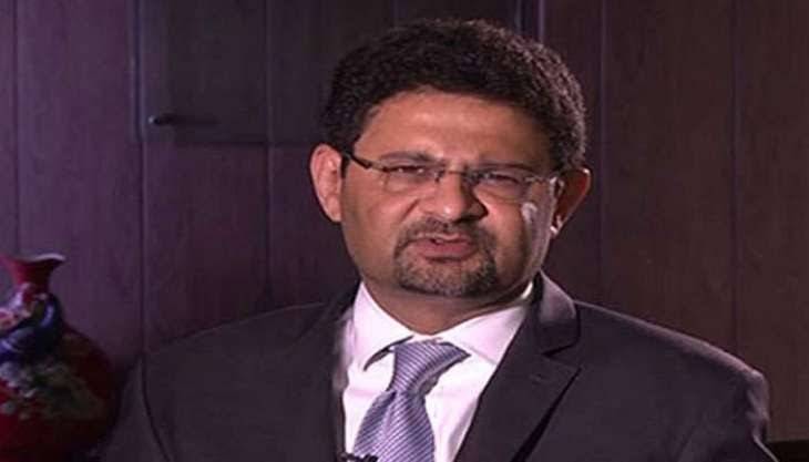 In a surprise, PML-N leader Miftah Ismail praises PM Imran Khan