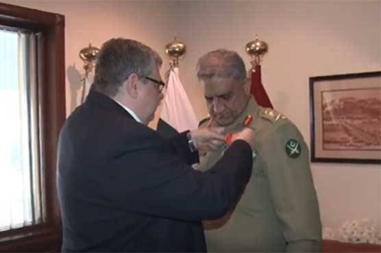 Pakistan Army Chief awarded with Medal from Russian Federation