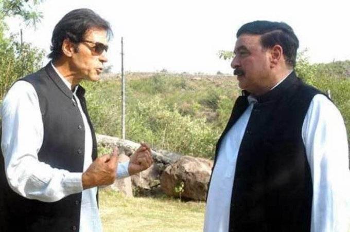Railways Minister Sheikh Rashid decides to challenge PM Imran Khan’s decision in SC