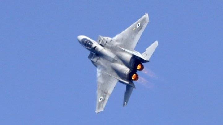 Israeli Air Force F -15 fleet grounded for training flights following midair emergency