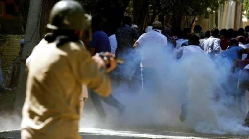 Indian Troops use brute force against peaceful demonstrators in Occupied Kashmir