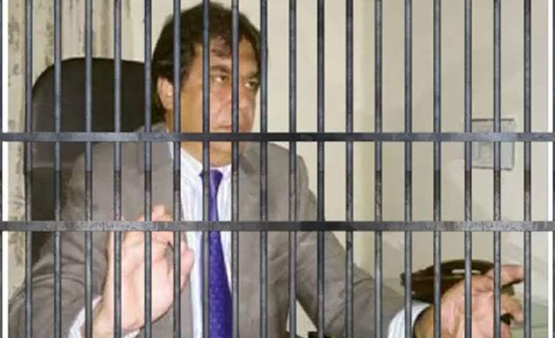 Imprisoned Hanif Abbasi shifted to PIC over cardiac issue