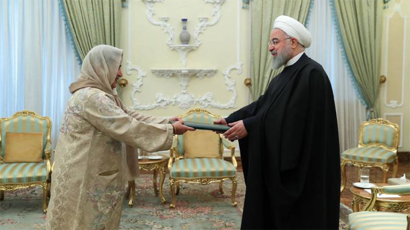 First ever female Ambassador to Iran presents credentials to President Hasan Rouhani