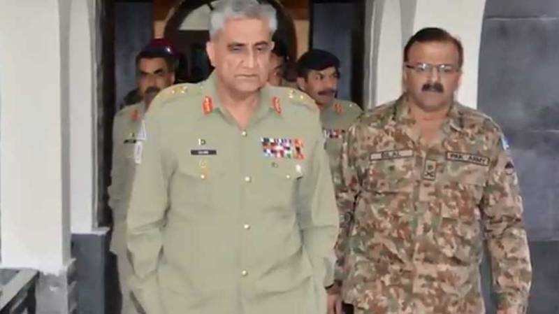 COAS General Bajwa visits Corps Headquarters Rawalpindi, briefed on LoC preparedness