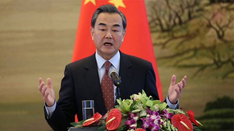 Chinese FM emphasizes need of resolution of issues b/w Pakistan, India through negotiations