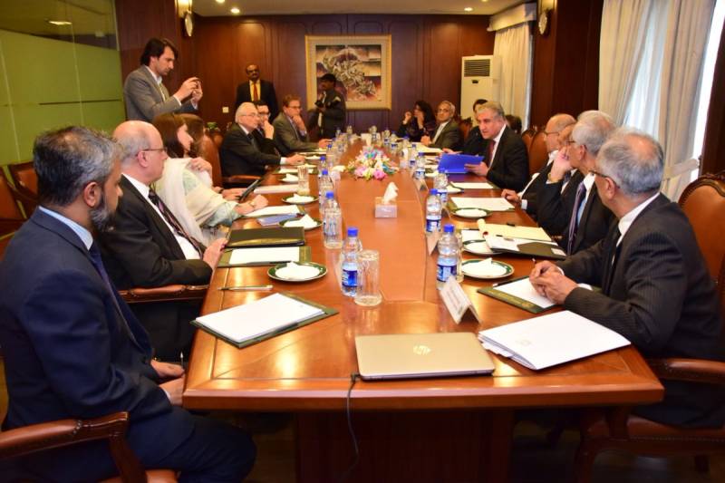 Pakistan FM Shah Mehmood Qureshi holds an important consultative meeting in Foreign Office