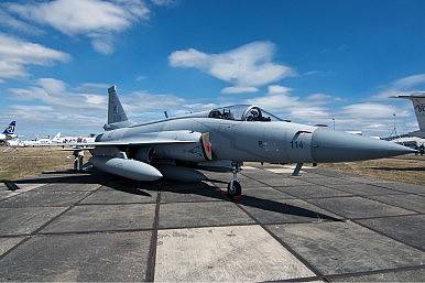 Malaysia to buy two JF 17 Fighter Jets from Pakistan initially for Tests and Evaluation