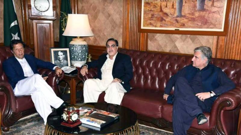 PM, Governor Sindh discuss development projects and other issues