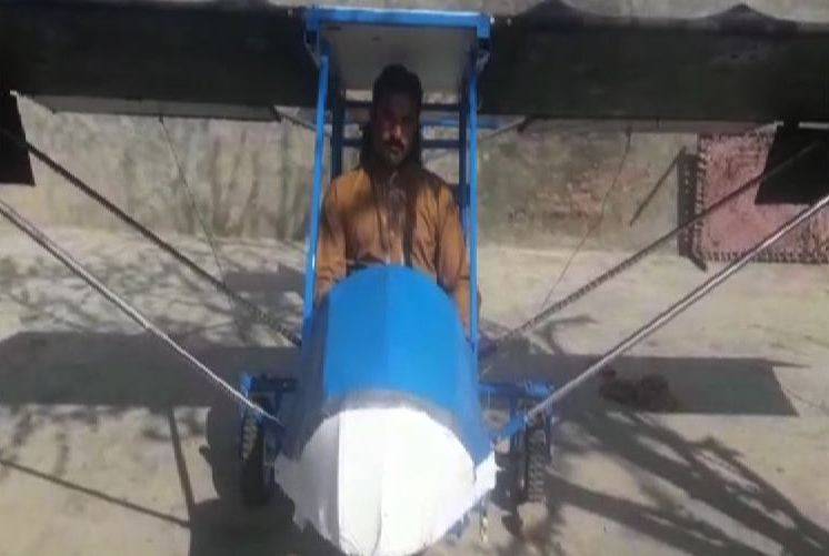 Height of talent: A popcorn seller in Pakistan makes his own plane and then flies it too like a pilot