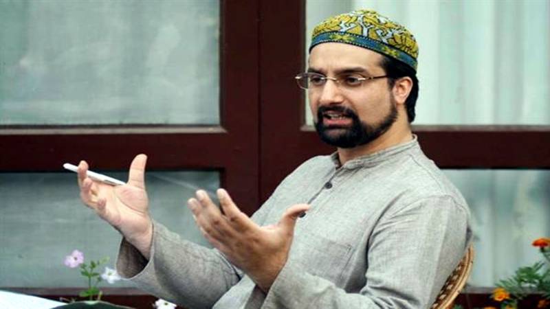 Mirwaiz denounces disallowing Juma prayers at Srinagar Jamia Masjid