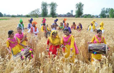 Over 2200 Sikhs from India arrive in Pakistan to celebrate Baisakhi festival