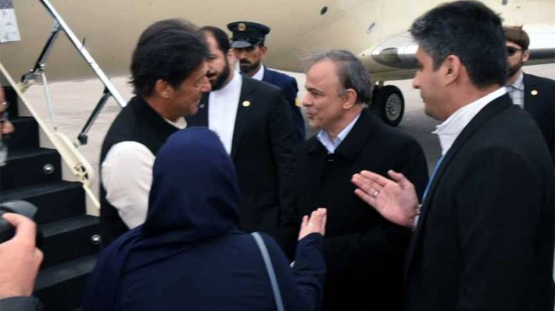 PM Imran Khan holds meeting with Governor Mashhad, offers Fateha at Imam Raza Mausoleum