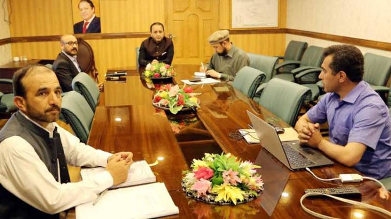 No compromise on timely completion of road projects: Hafeez