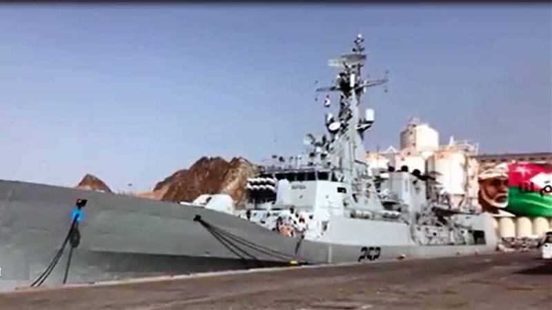 Pakistan Navy warship arrives at Middle Eastern Port as part of Arabian Gulf deployment patrol