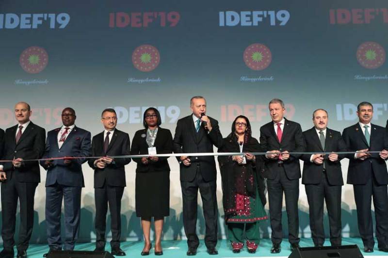 Zubaida Jalal represents Pakistan at Defence Industry Fair, Turkey