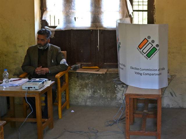 Complete shutdown in South Kashmir over final phase of sham Indian parliamentary elections