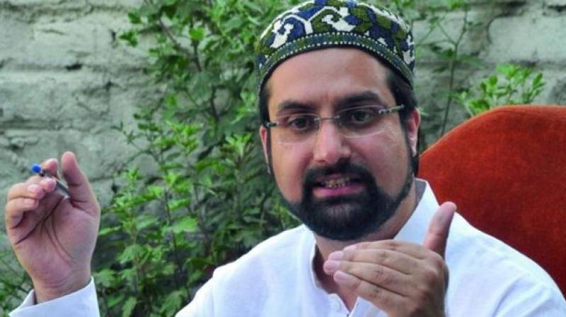 Mirwaiz reviews arrangements for Martyrdom Week