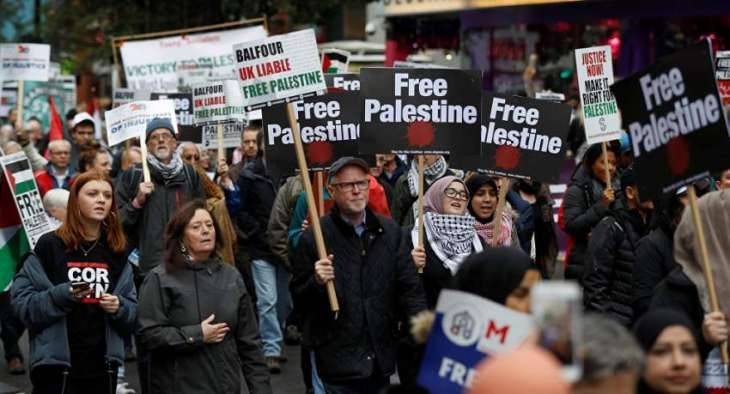 Thousand of Brit rally in London against Israel in favour of Palestine