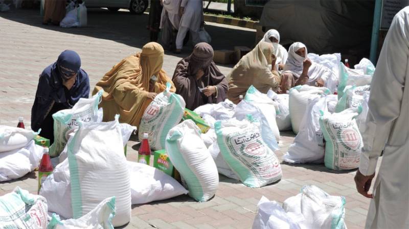 Security forces distribute Ramazan packages among deserving people in Khyber