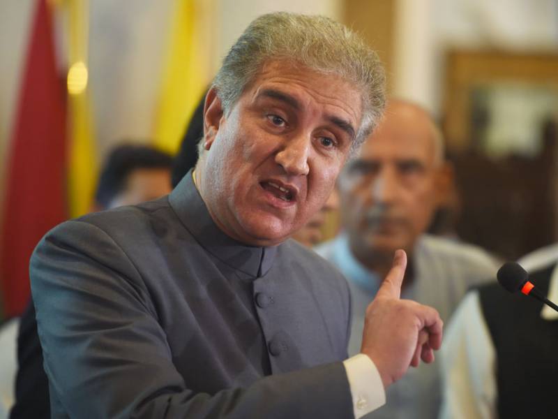 Qureshi discusses Islamophobia issue with OIC Secretary General