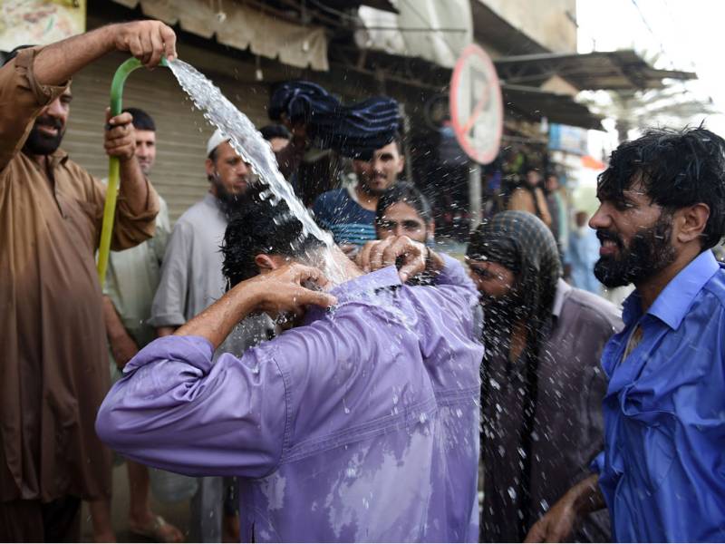 Hottest day in Hyderabad as mercury touches to 45 degree