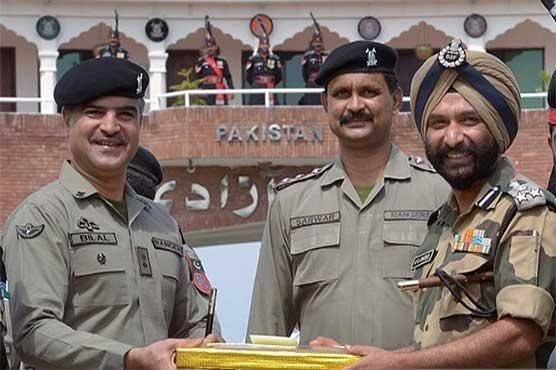 Pakistan Rangers, Indian BSF exchange sweets at borders