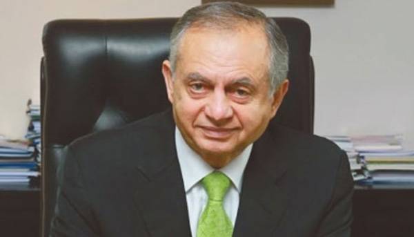 Industrial development key to economic uplift of country: Abdul Razak Dawood