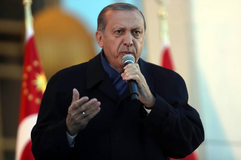 Erdogan says does not expect US sanctions on Turkey over Russia deal